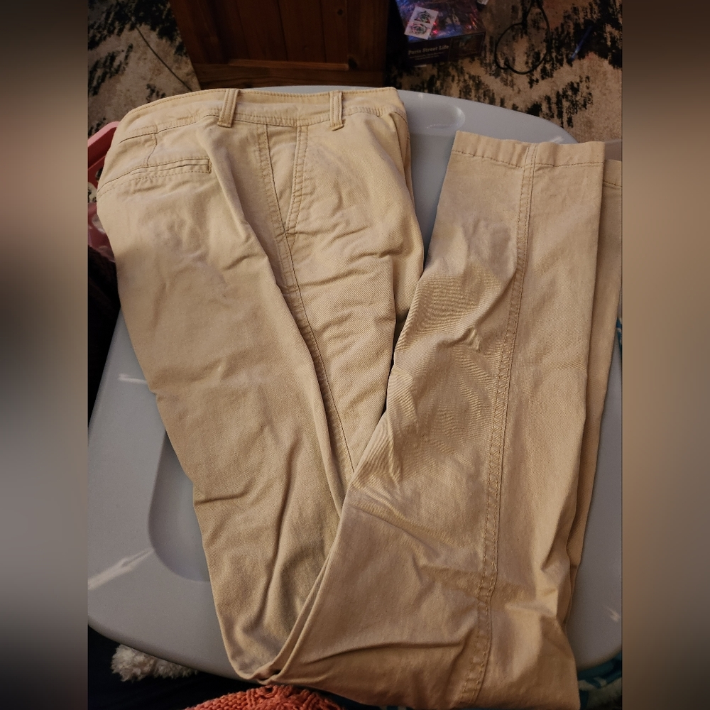 Old Navy khaki bootcut 8 29 long